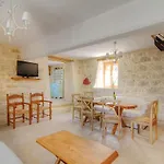 Caneva - Countryside Haven With Full Privacy Vila