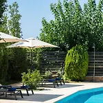 Caneva - Countryside Haven With Full Privacy Vila *
