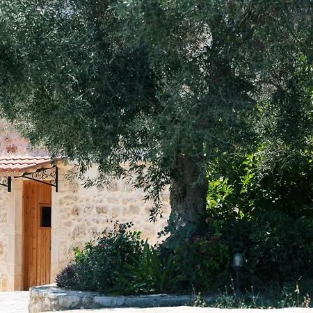 Caneva - Countryside Haven With Full Privacy Villa