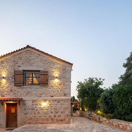 Caneva - Countryside Haven With Full Privacy Vila