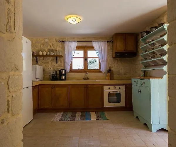 Villa Caneva - Countryside Haven With Full Privacy *