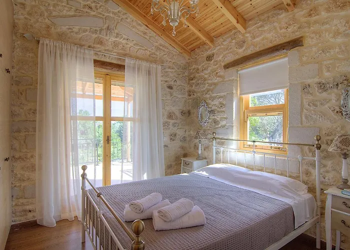 Caneva - Countryside Haven With Full Privacy Villa *