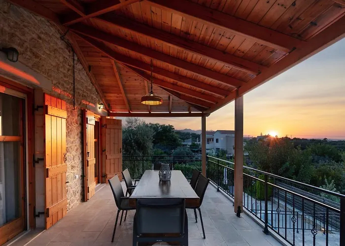 Caneva - Countryside Haven With Full Privacy Villa