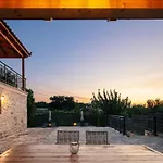 Villa Caneva - Countryside Haven With Full Privacy *