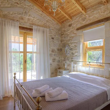 Caneva - Countryside Haven With Full Privacy 别墅 *