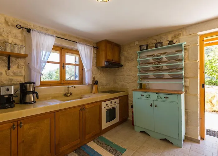 Villa Caneva - Countryside Haven With Full Privacy *